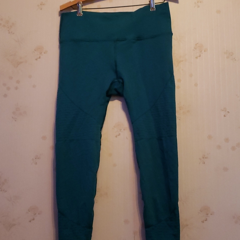 Alphalete R6 Revival leggings in real size XL